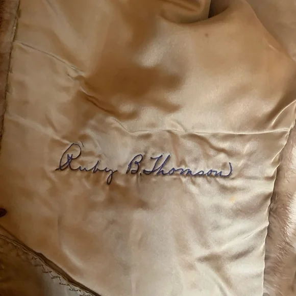 VINTAGE ELEGANT MINK STOLE ONE SIZE FEEL RICH! - Picture 5 of 7